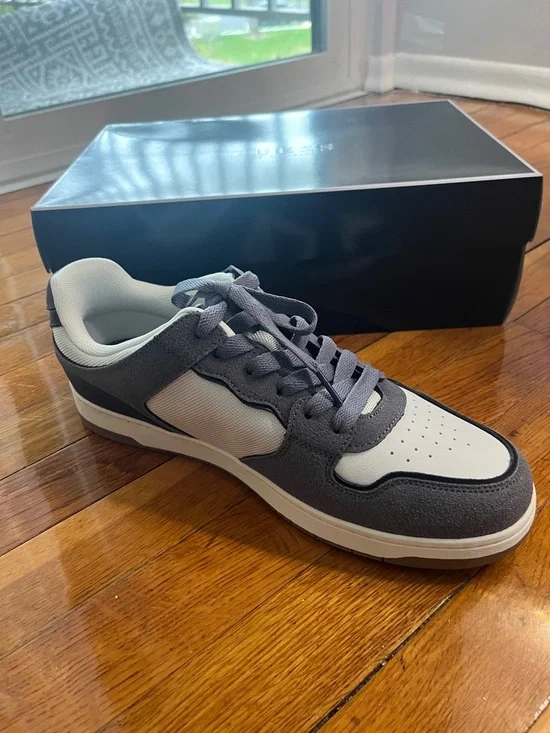 GUESS Gray and White Men's Low-Top Sneakers - Picture 8 of 10